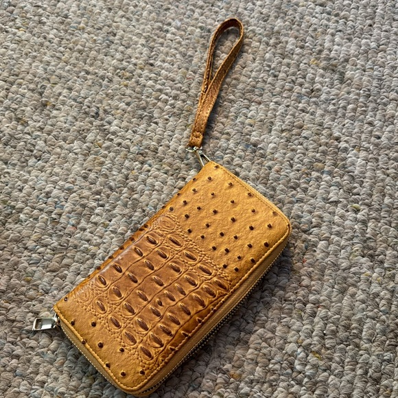 Zipper Wallet - Picture 2 of 6